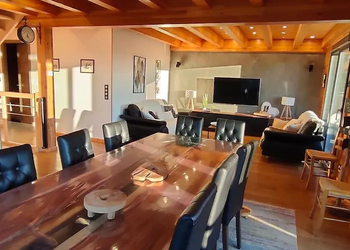 L'eclipse -12p, Vue Au Pied Des Pistes Et Dağ evi *