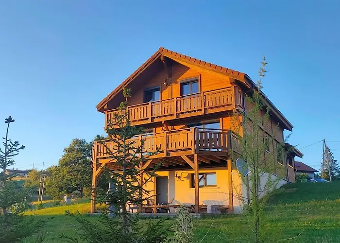 L'eclipse -12p, Vue Au Pied Des Pistes Et *