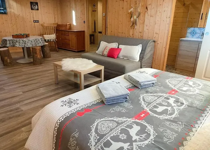 L'eclipse -12p, Vue Au Pied Des Pistes Et 샬레 제라르메르